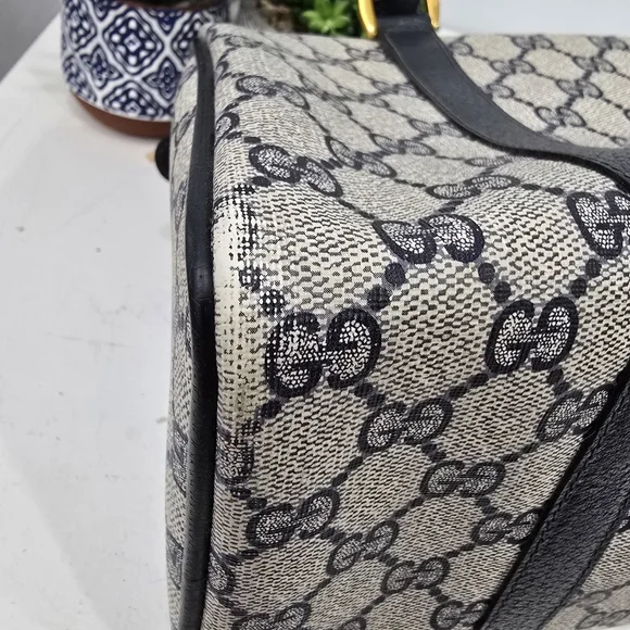 GUCCI - Vintage GG Sherry Line Boston Bag in Rare Navy Blue, PVC & Leather - Picture 9 of 16